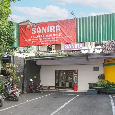 Collection O Hotel Sanira Bandung Dış mekan fotoğraf