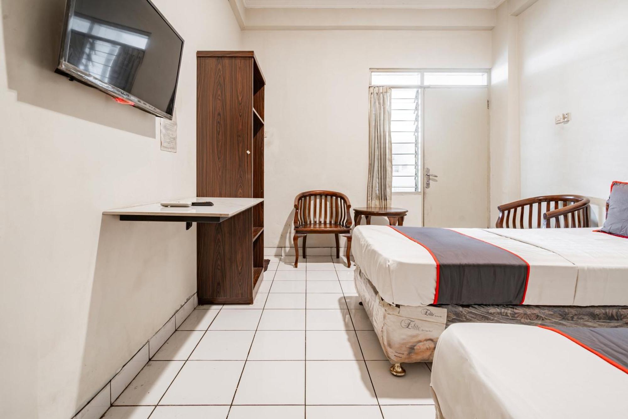 Collection O Hotel Sanira Bandung Dış mekan fotoğraf