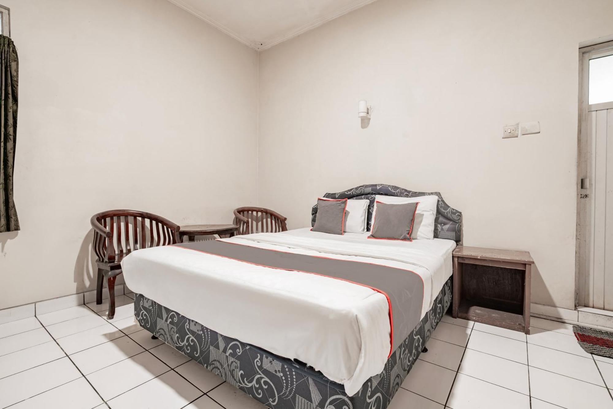 Collection O Hotel Sanira Bandung Dış mekan fotoğraf