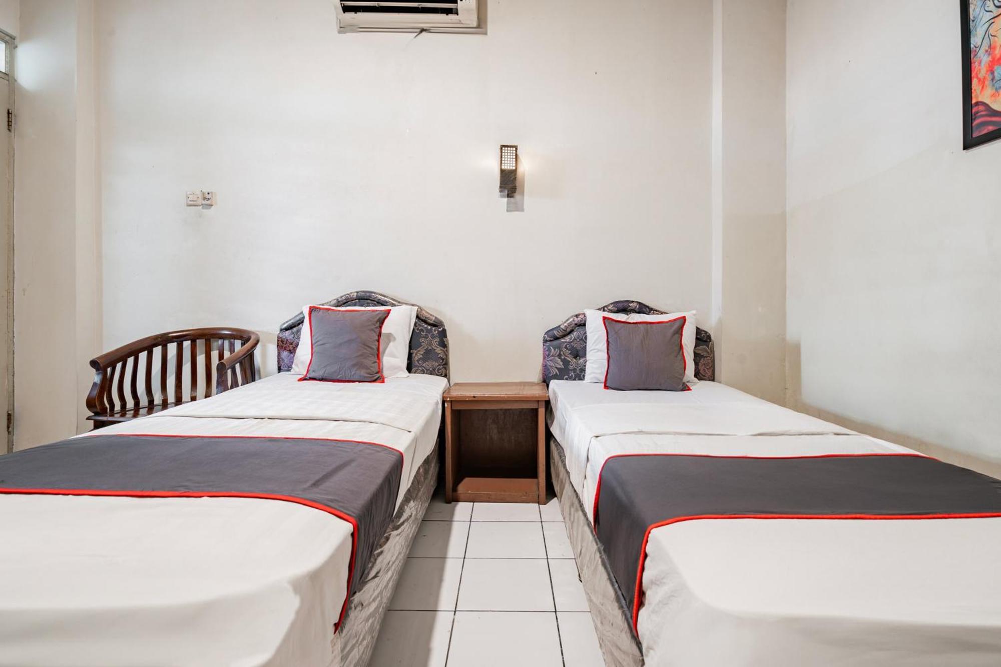 Collection O Hotel Sanira Bandung Dış mekan fotoğraf